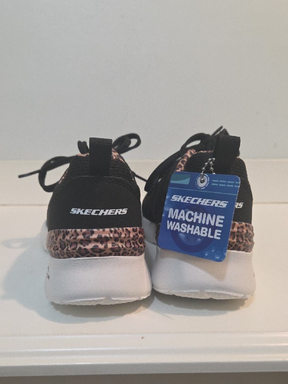 Womens Skechers Black Knit Sneakers with Leopard-Print Lining. New No Box - Picture 3 of 7